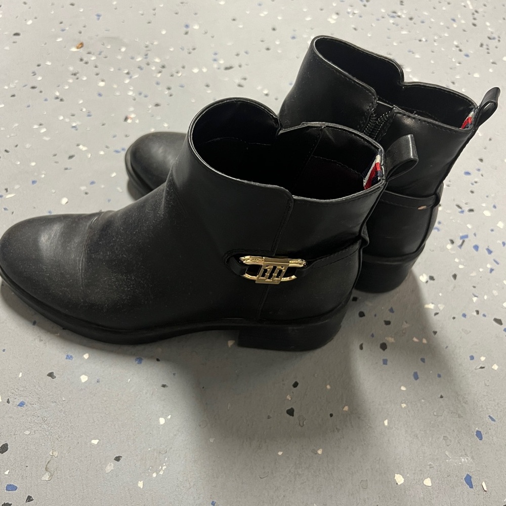 Tommy Hilfiger Women's Imiera Ankle Boots